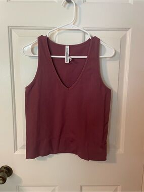 Athleta Ribbed V-Neck Tank Top - Mauve
